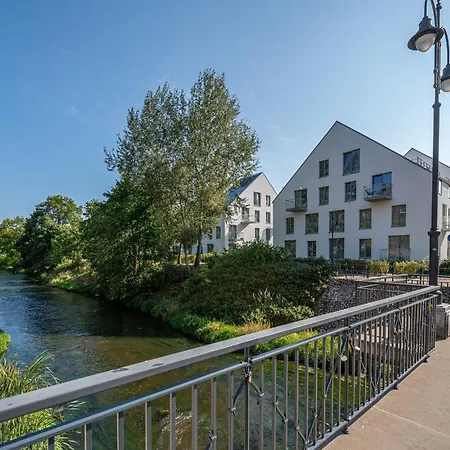 Butas Cohost I Garage Parking Included, Spacious, Lovely W-balcony At Paupys