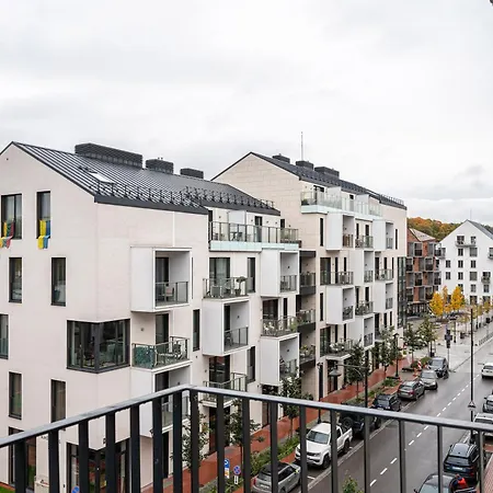 Cohost I Garage Parking Included, Spacious, Lovely W-balcony At Paupys Butas